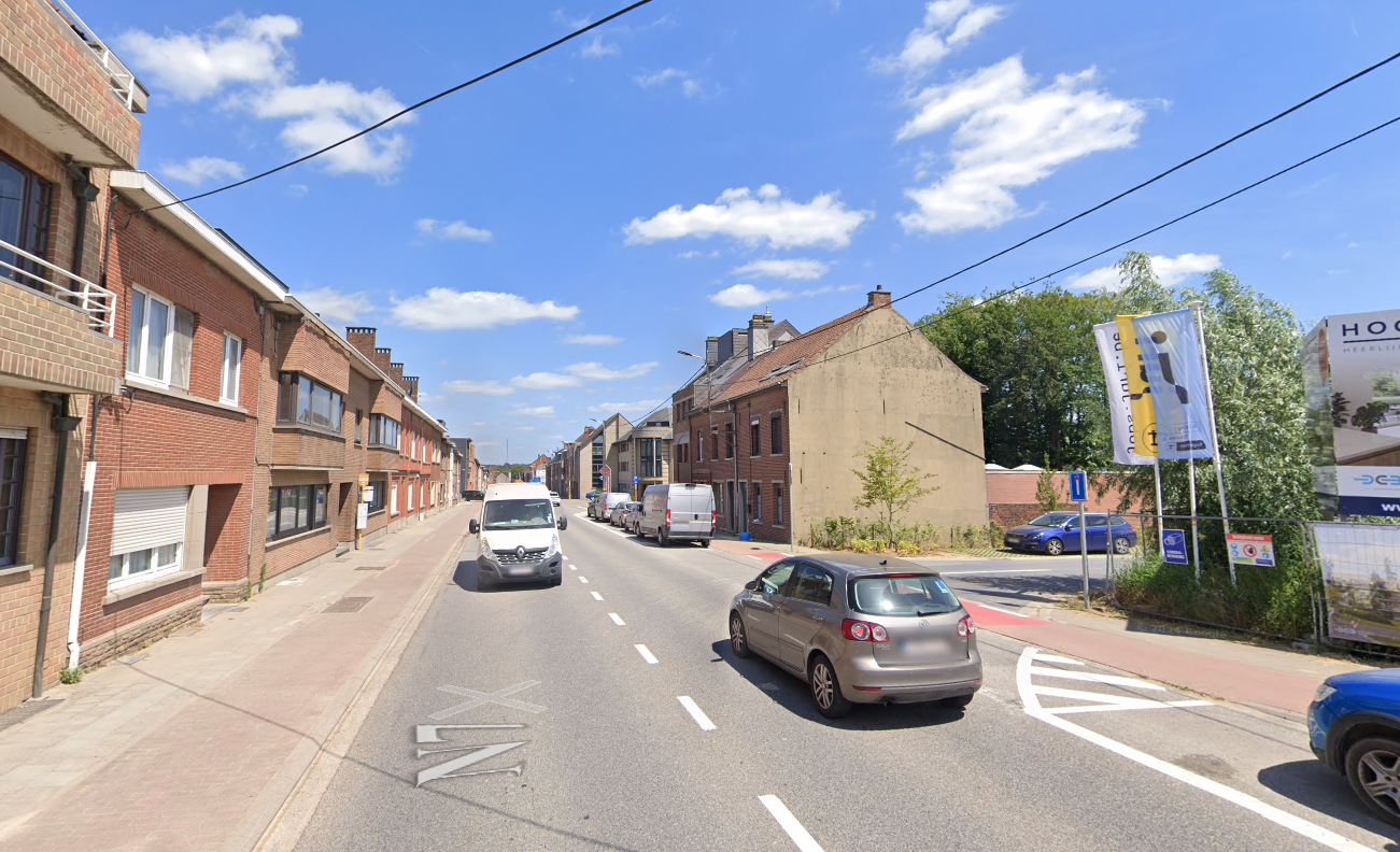 Halle maakt kruispunten langs Edingensesteenweg en Bergensesteenweg ...