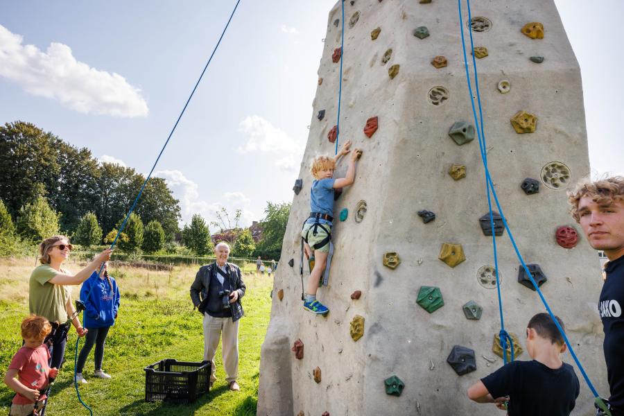 kinderen op de Warandedag (c) Layla Aerts