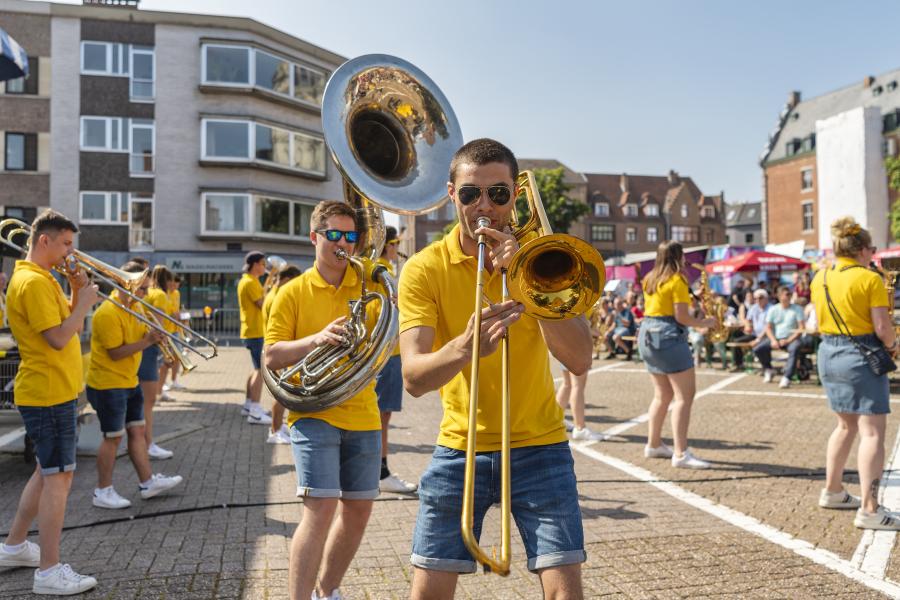 Orkest op Dweilfestival