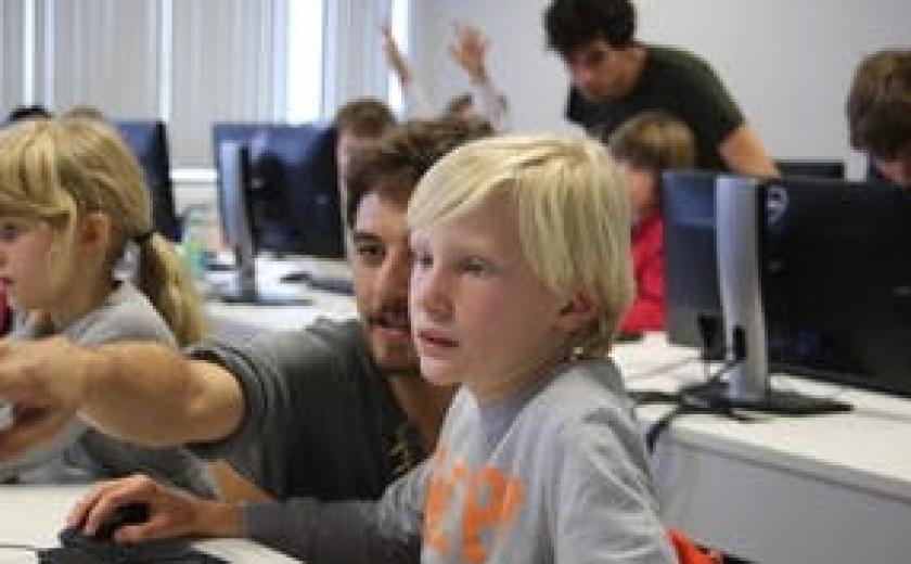 Leer programmeren met CodeFever in jouw buurt - ByteBusters Level 4 (9-12 jaar) © VZW CodeFever