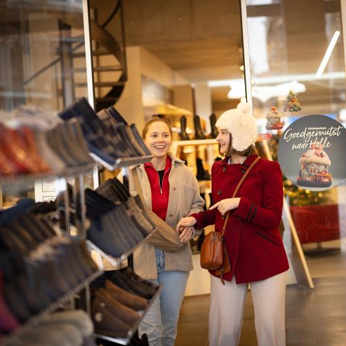 Eindejaarsshoppen in Halle (c) Layla Aerts