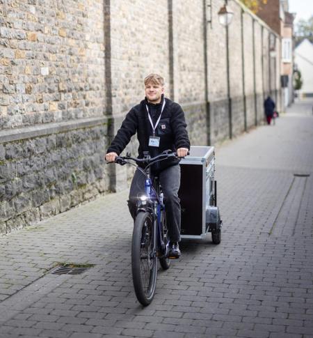 Jason Roossens op de fiets